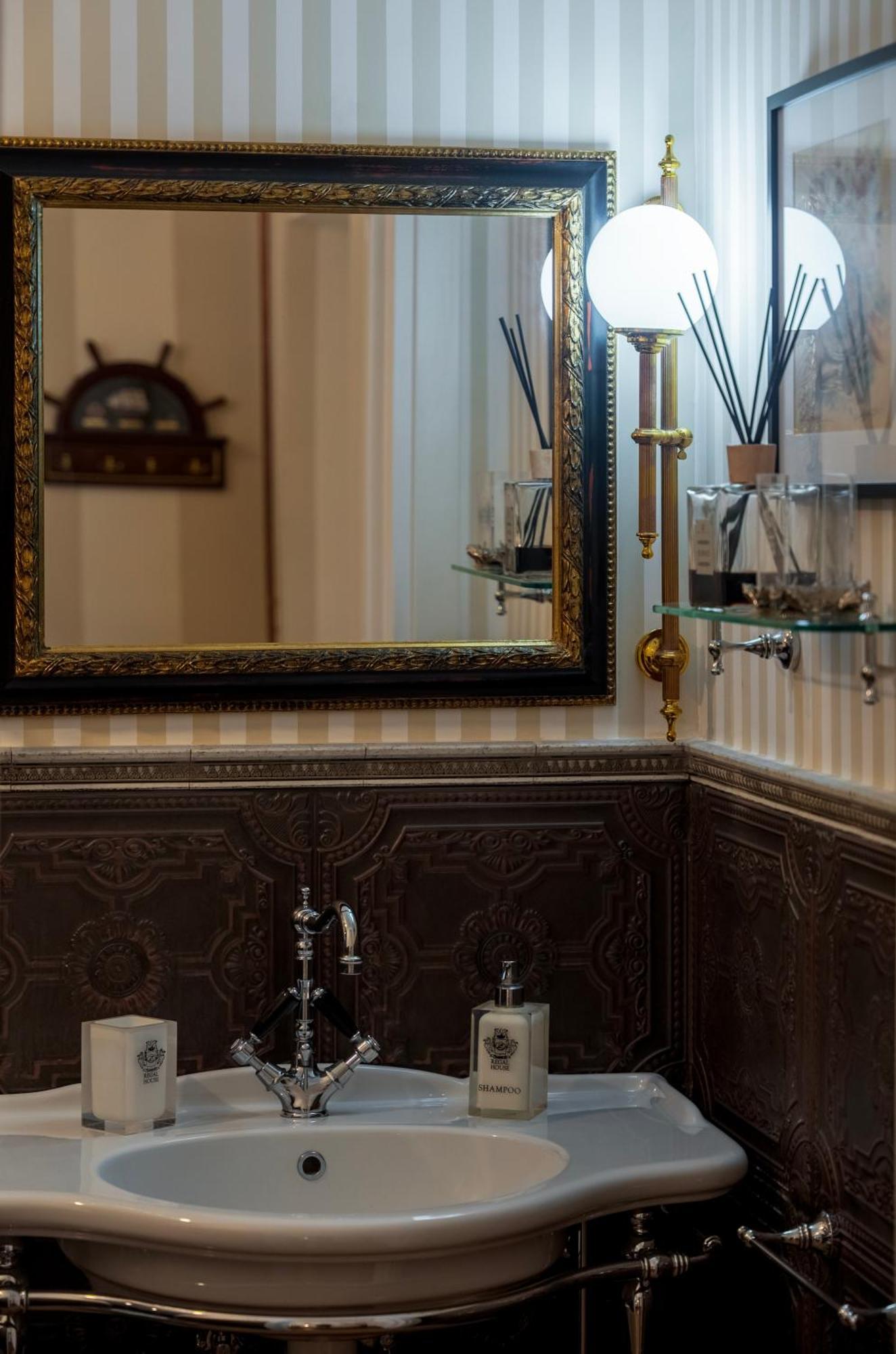 Отель Regal House Anzio Terrazzo Экстерьер фото