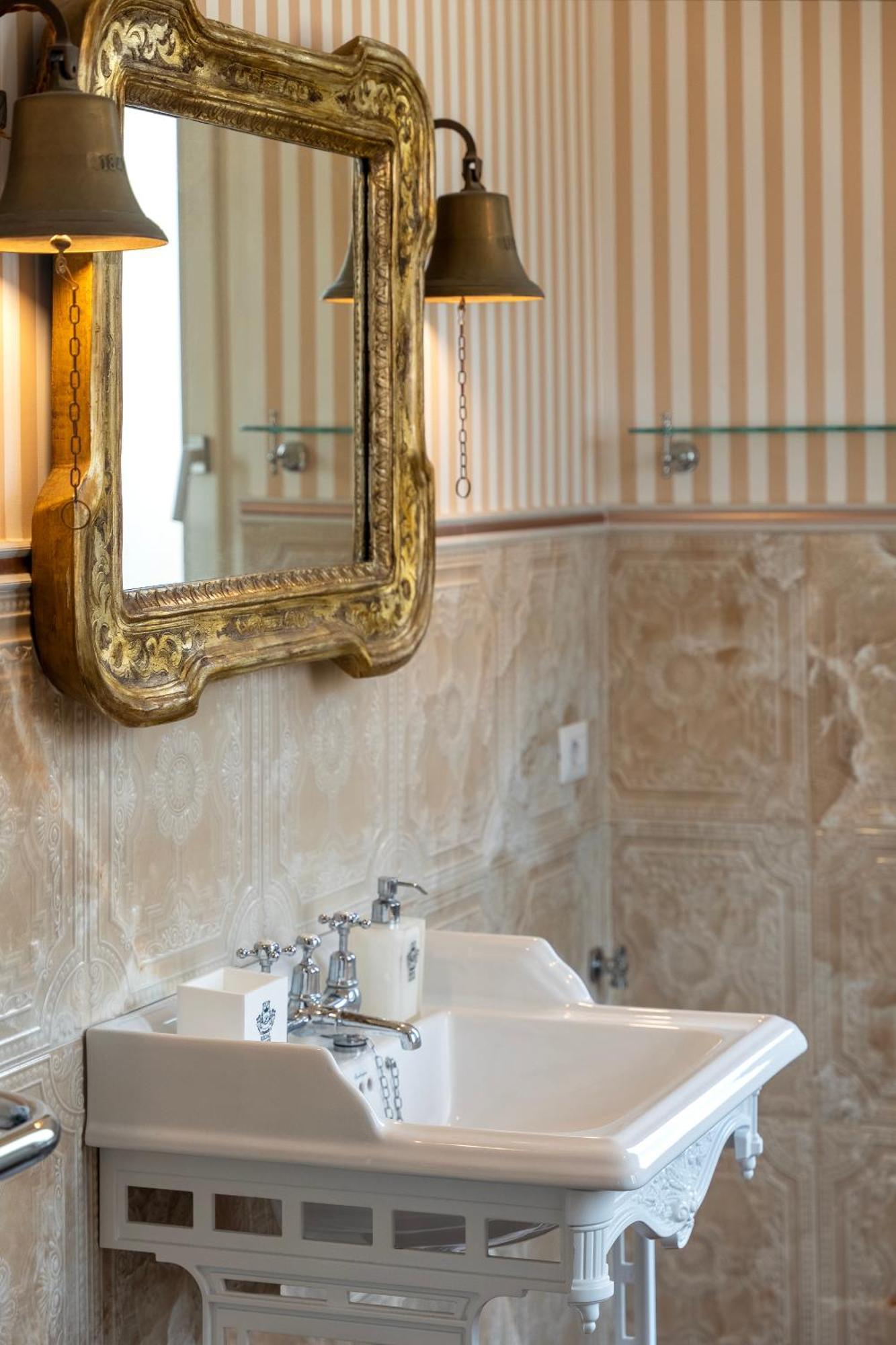 Отель Regal House Anzio Terrazzo Экстерьер фото